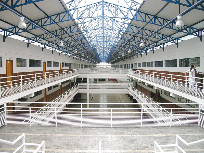 Campus UNORTE com arquitetura moderna e área verde